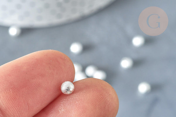 Perle intercalaire ronde laiton argenté sablée 4mm , perle argentée texturée pour création bijoux, x20 (G8002)