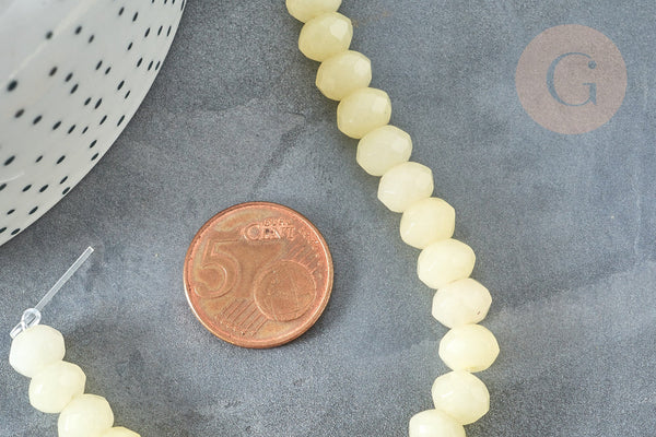 Perle jade jaune clair, pierre, 8x6mm, fil de 40cm, x1 (G7334)