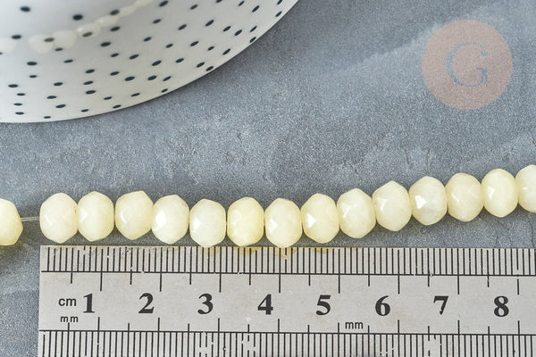 Perle jade jaune clair, pierre, 8x6mm, fil de 40cm, x1 (G7334)
