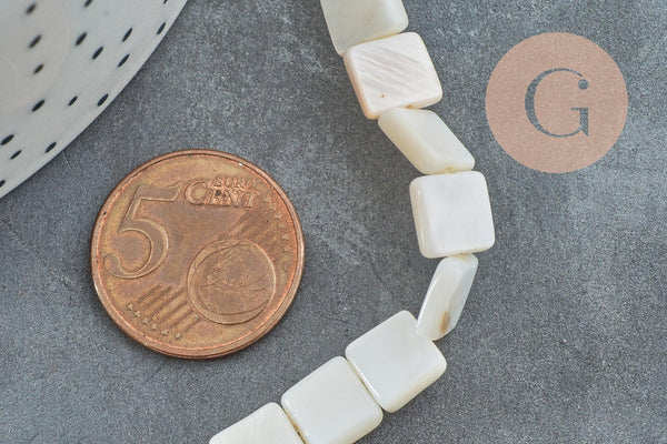 Perle nacre blanche naturelle carrée,perle nacre naturelle,coquillage blanc, 8-9mm,le fil de 40cm, x1 G3873