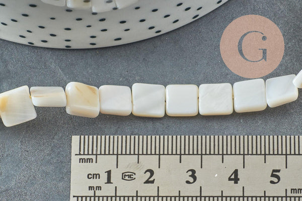 Perle nacre blanche naturelle carrée,perle nacre naturelle,coquillage blanc, 8-9mm,le fil de 40cm, x1 G3873