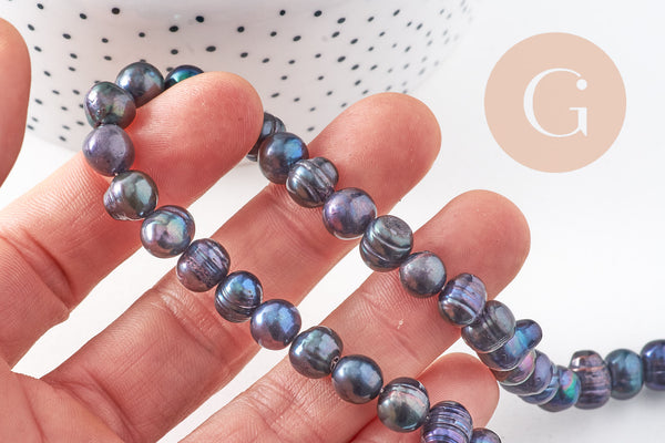 Perle naturelle culture d'eau douce noire ovale 7.5-10mm, x1 fil de 37cm (G10884)