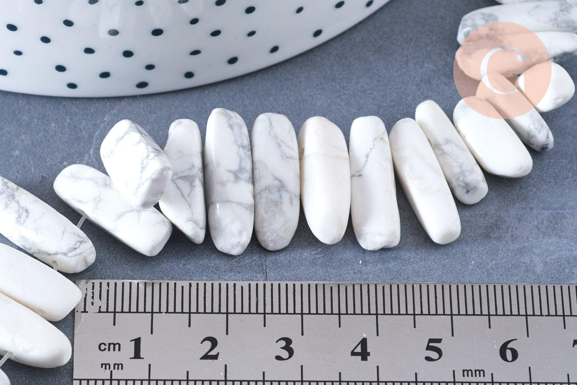 Perle ovale chips howlite blanche naturelle 12-20mm, x1 fil de 39cm (G6203)