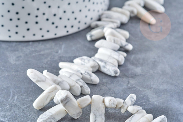 Perle ovale howlite blanche naturelle 13-22mm, x1 le fil 40cm (G8537)