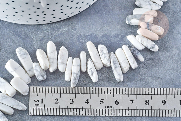 Perle ovale howlite blanche naturelle 13-22mm, x1 le fil 40cm (G8537)