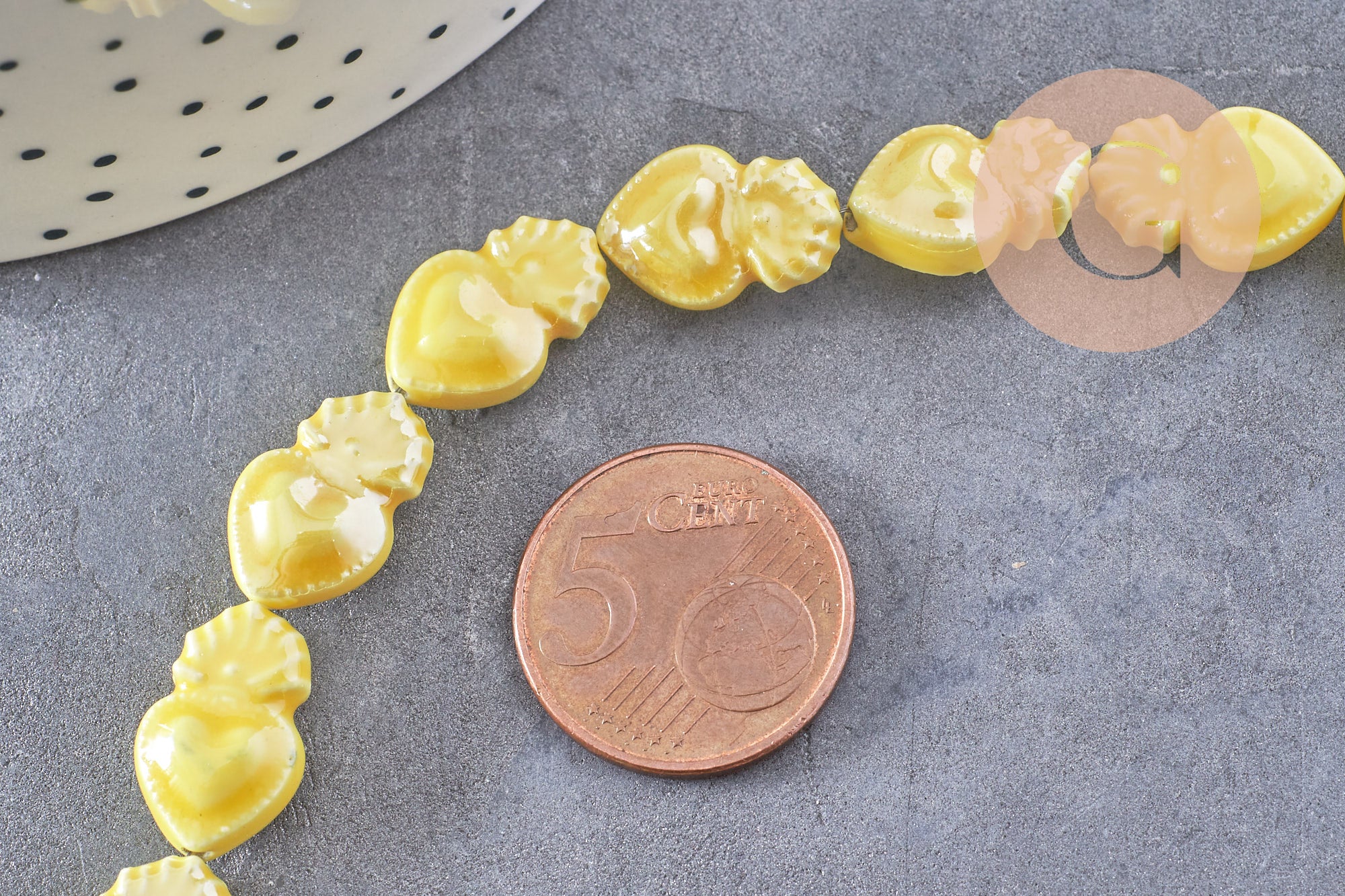 Perle porcelaine jaune coeur irisé 16mm, x20 (G3535)