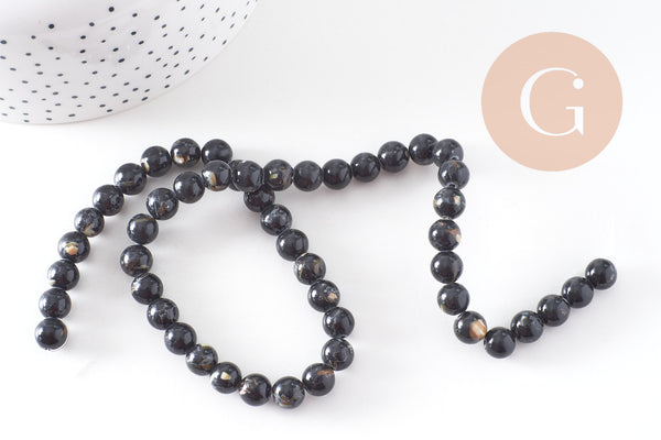 Perle ronde coquillage et turquoise noire 8mm, x1 fil de 39cm (G3839)