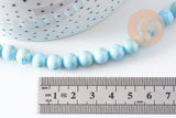 Perle ronde jade naturel turquoise et or 8mm, x1 fil de 40cm (G5211)