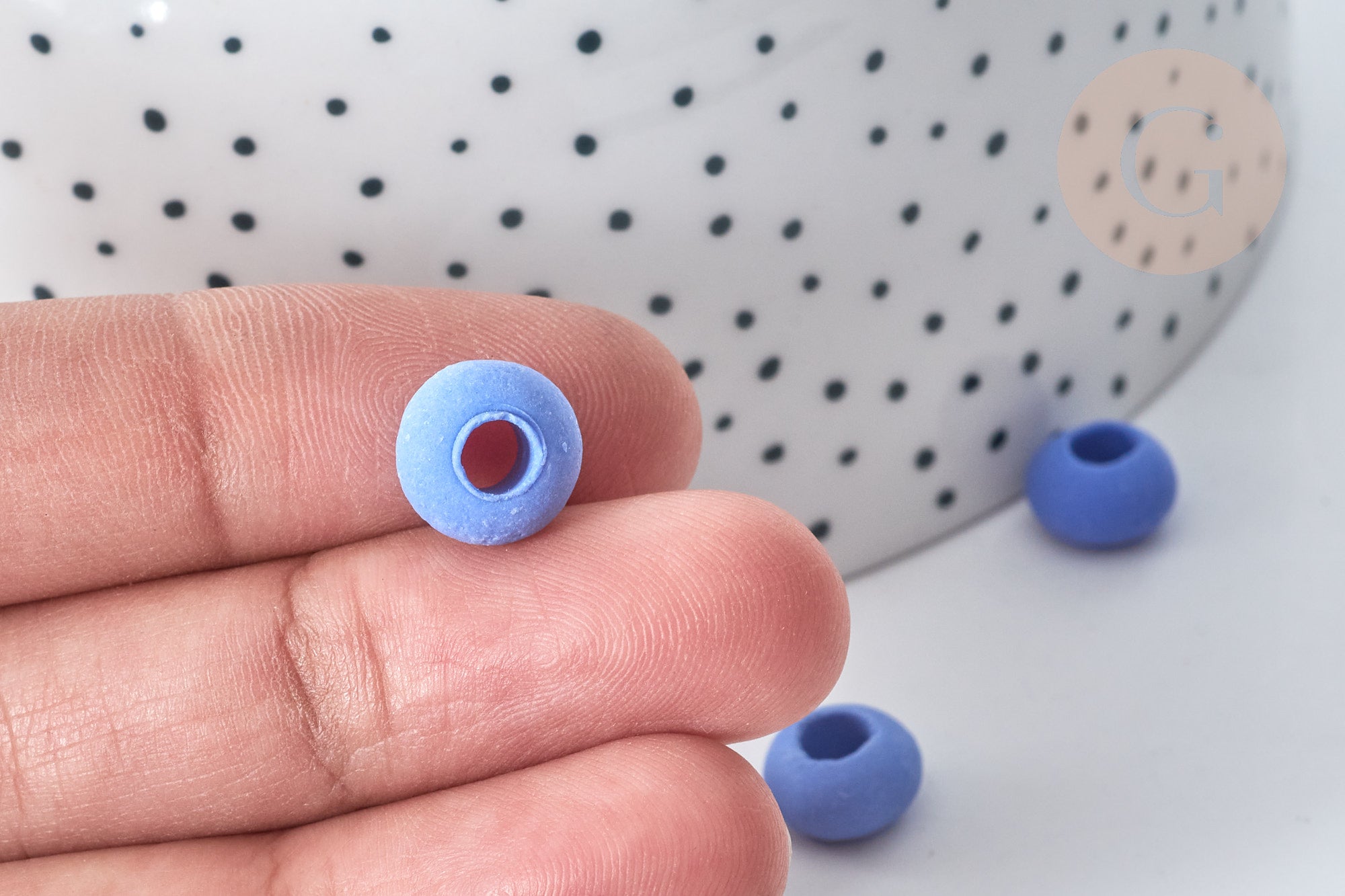 Perle rondelle porcelaine bleu roi fait main 10~11mm, création bijoux céramique, x10 (G7884)