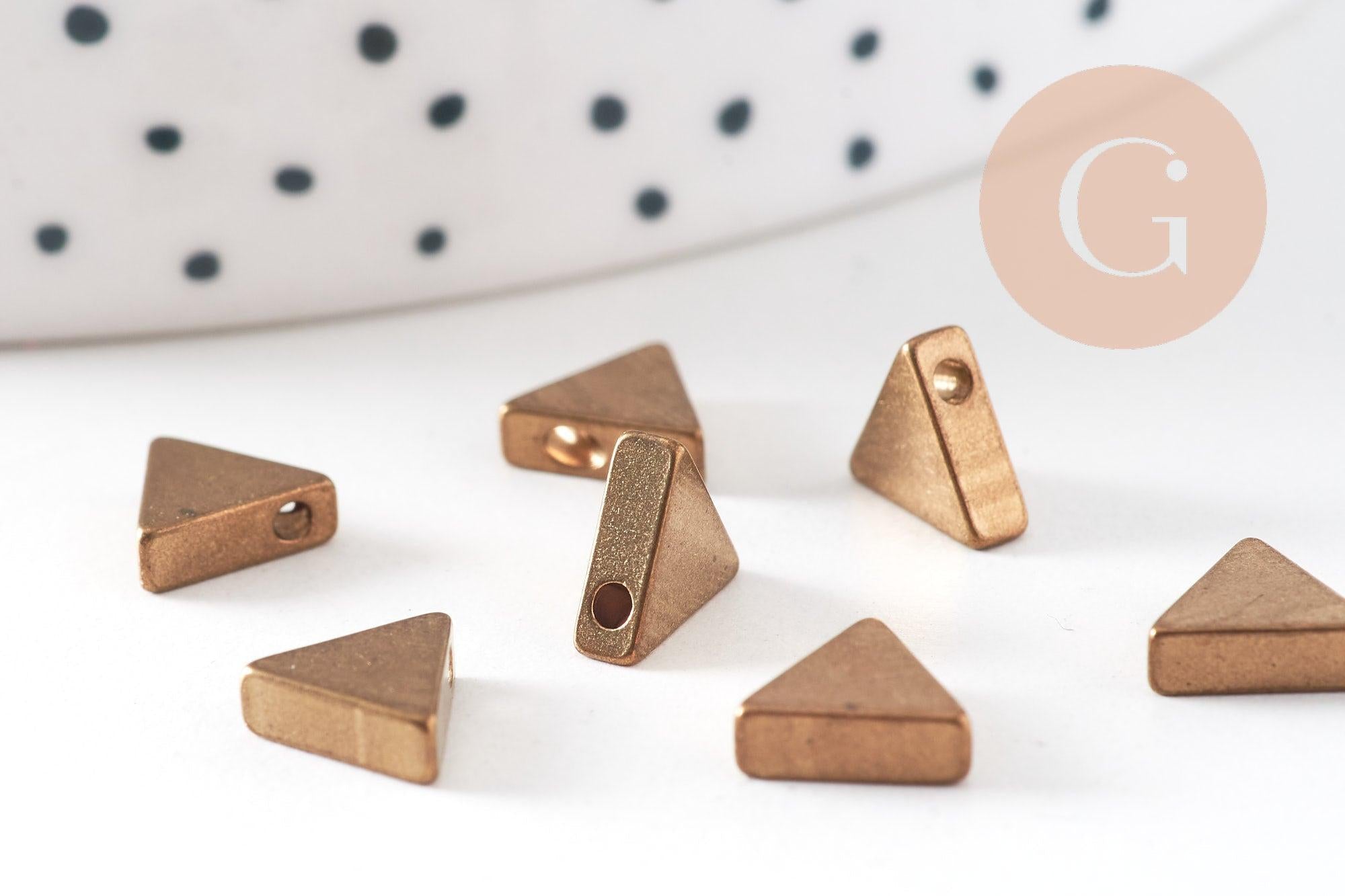 Perle triangle 1 trou laiton brut 7mm, x10 (G1347)