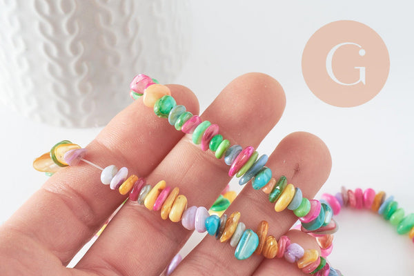 Perles chips coquillage naturel teinté multicolore 5-9mm,création bijoux plage coquillage,le fil de 29cm x1 (G9507)