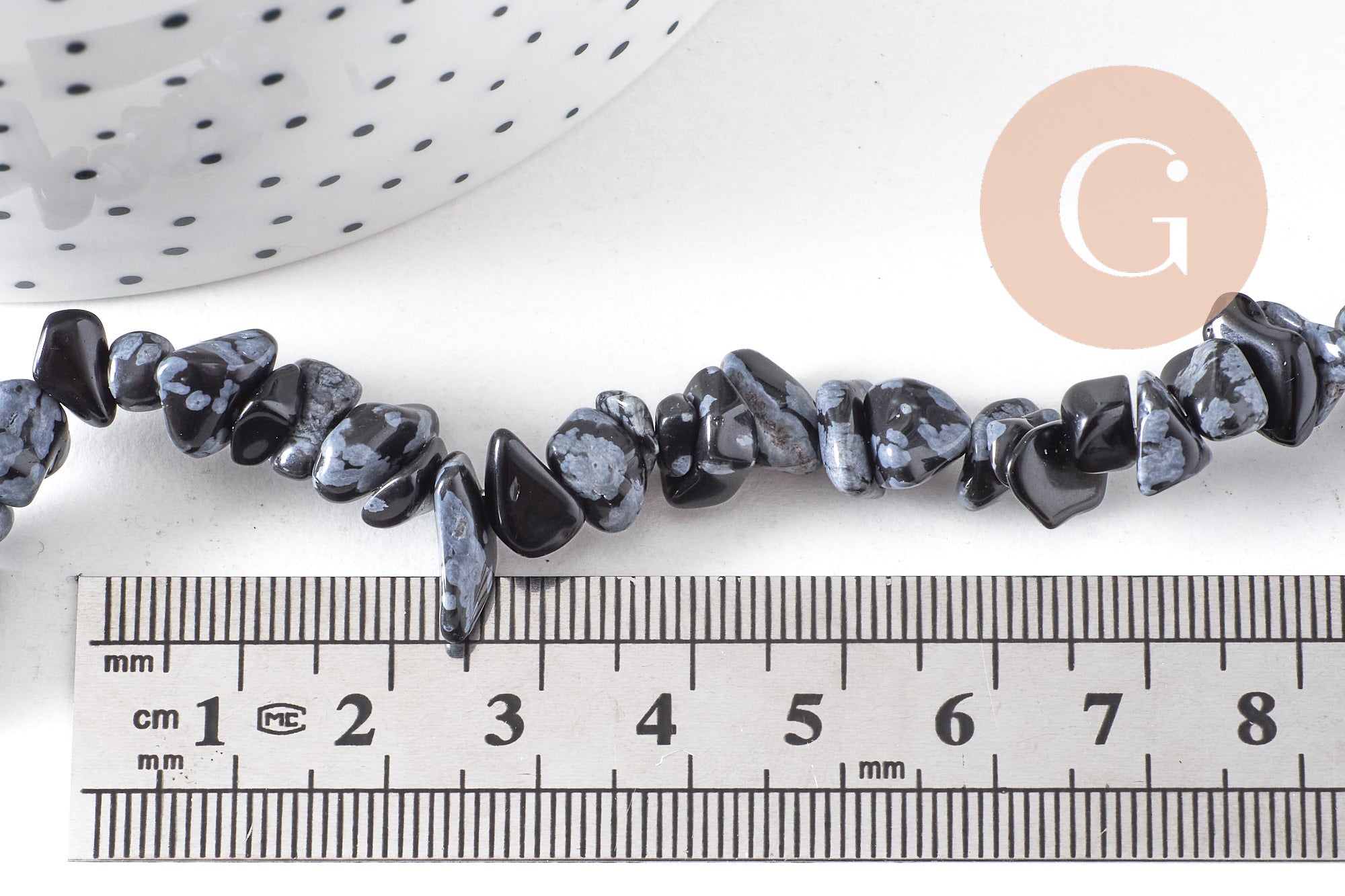 Perles chips en obsidienne neige naturelle 5-8mm, x1 fil de 90 cm(G1266)
