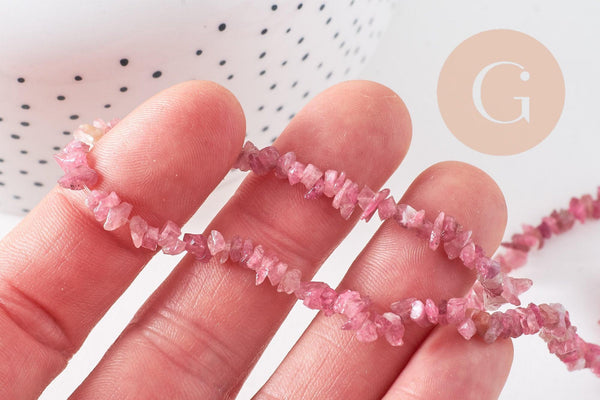 Perles chips tourmaline naturelle, x1 fil de 40 cm (G1020)
