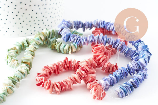 Perles coquillage naturel coloré 10-20mm, chips coquillages,perle coquillage, fil de 38cm, x1 (G4074)