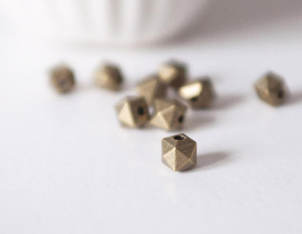 Perles hexagone zamac bronze intercalaires 4mm, x10 (G2754)