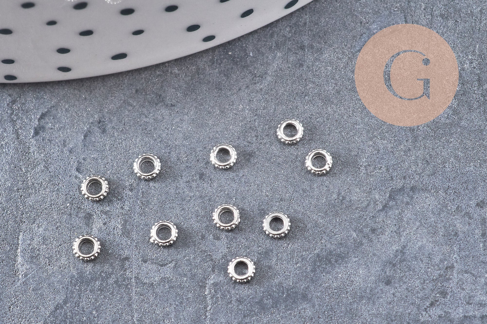 Perles intercalaires rondelles fleurs acier 304 inoxydable platine 3mm, x10 (G10855)