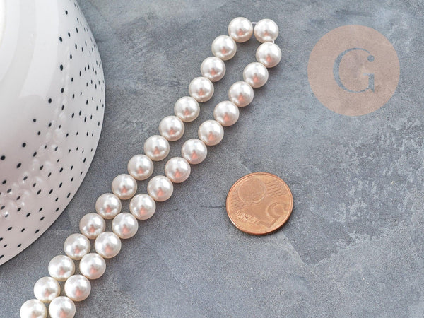 Perles rondes coquillage naturel blanche nacrées 8mm, x1 fil de 40cm (G9034)
