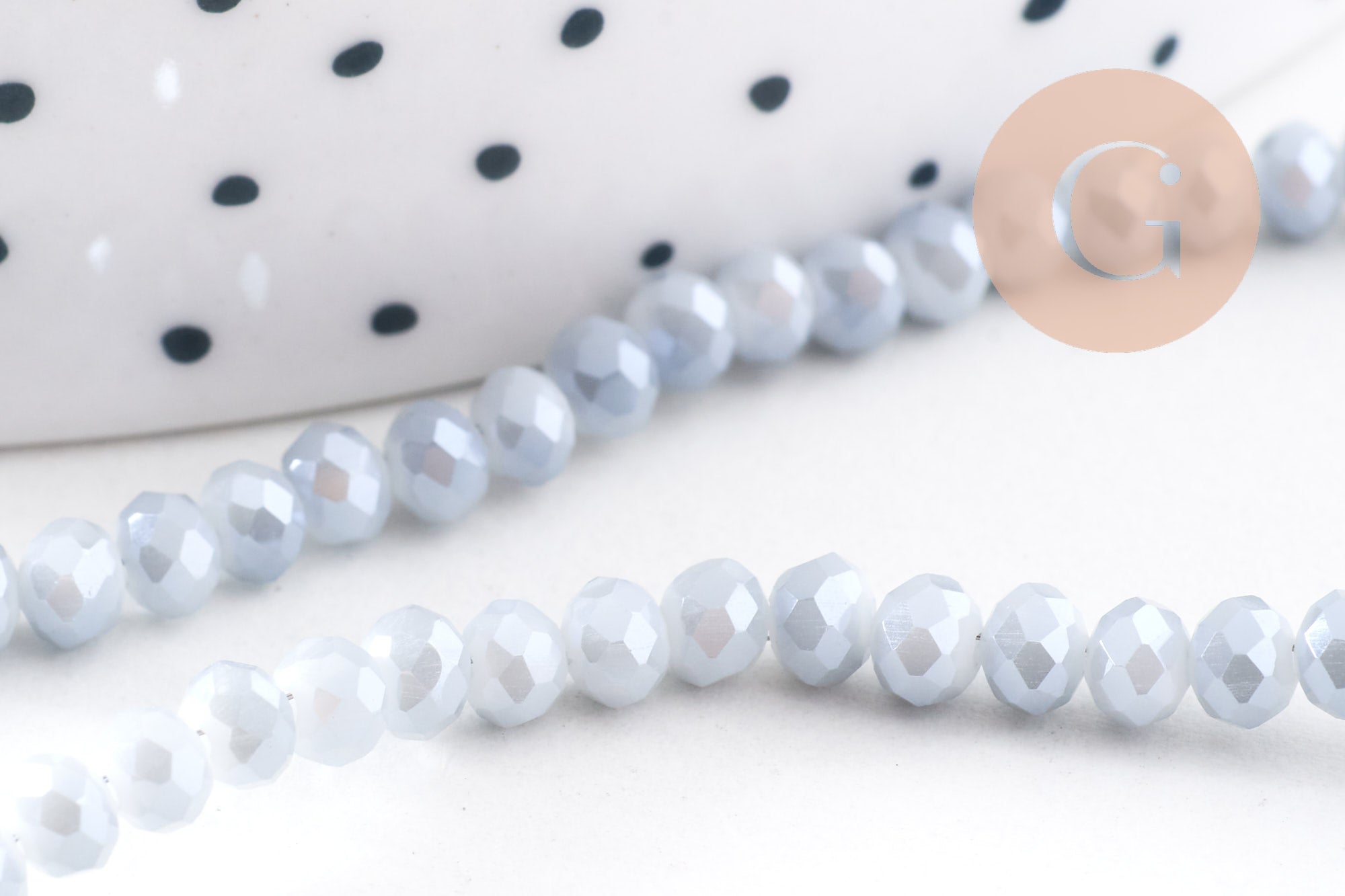 Perles toupies cristal gris clair, perles bijoux, cristal, verre facette, création bijoux, 3x2mm, fil de 36cm (G4691)