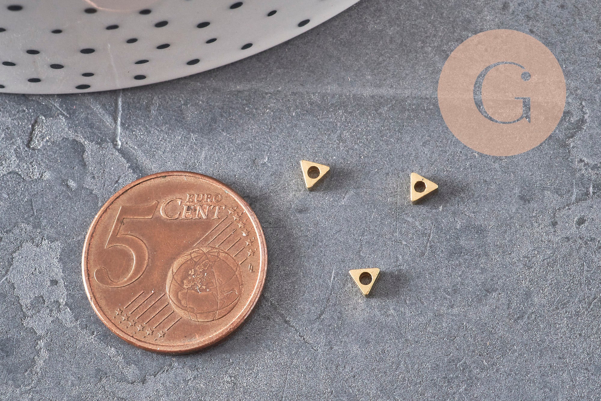 Cuentas triangulares separadoras de latón crudo chapado en oro de 3mm x10 VÁLIDO