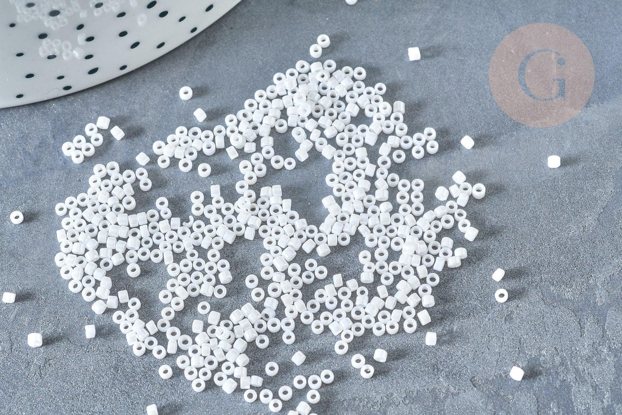 Perles tube blanc opaque façon Delica miyuki, x1 Sachet 8g (G8136)