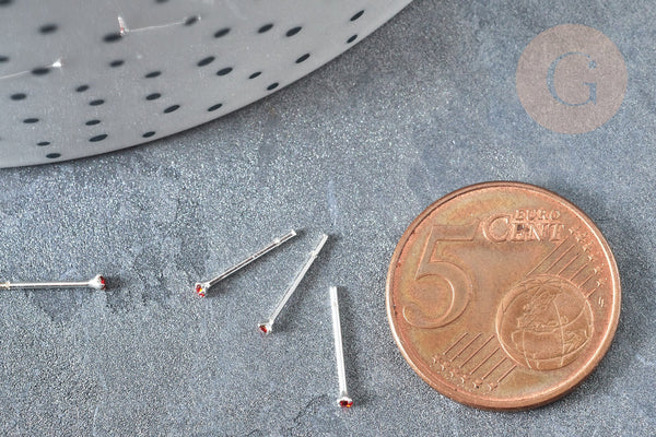 Piercing clou argent 925 massif strass couleur rouge rubis 1.5mm, x1 (G7598)