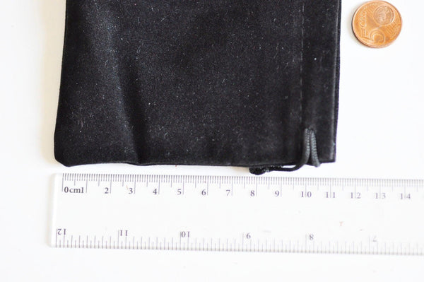 Pochette bijou velours noir rangement cadeau bijoux 12cm, x1 (G2204)