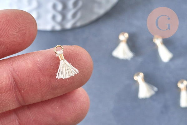 Pompon blanc écru polyestère support doré, pompon boucles,fabrication bijoux bohème,10-16mm, x5 (G4546)