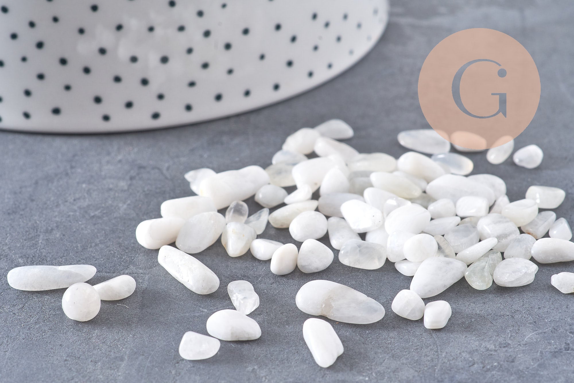 Sable chips pierre de lune naturelle 6-18.5mm, x20gr (G5775)