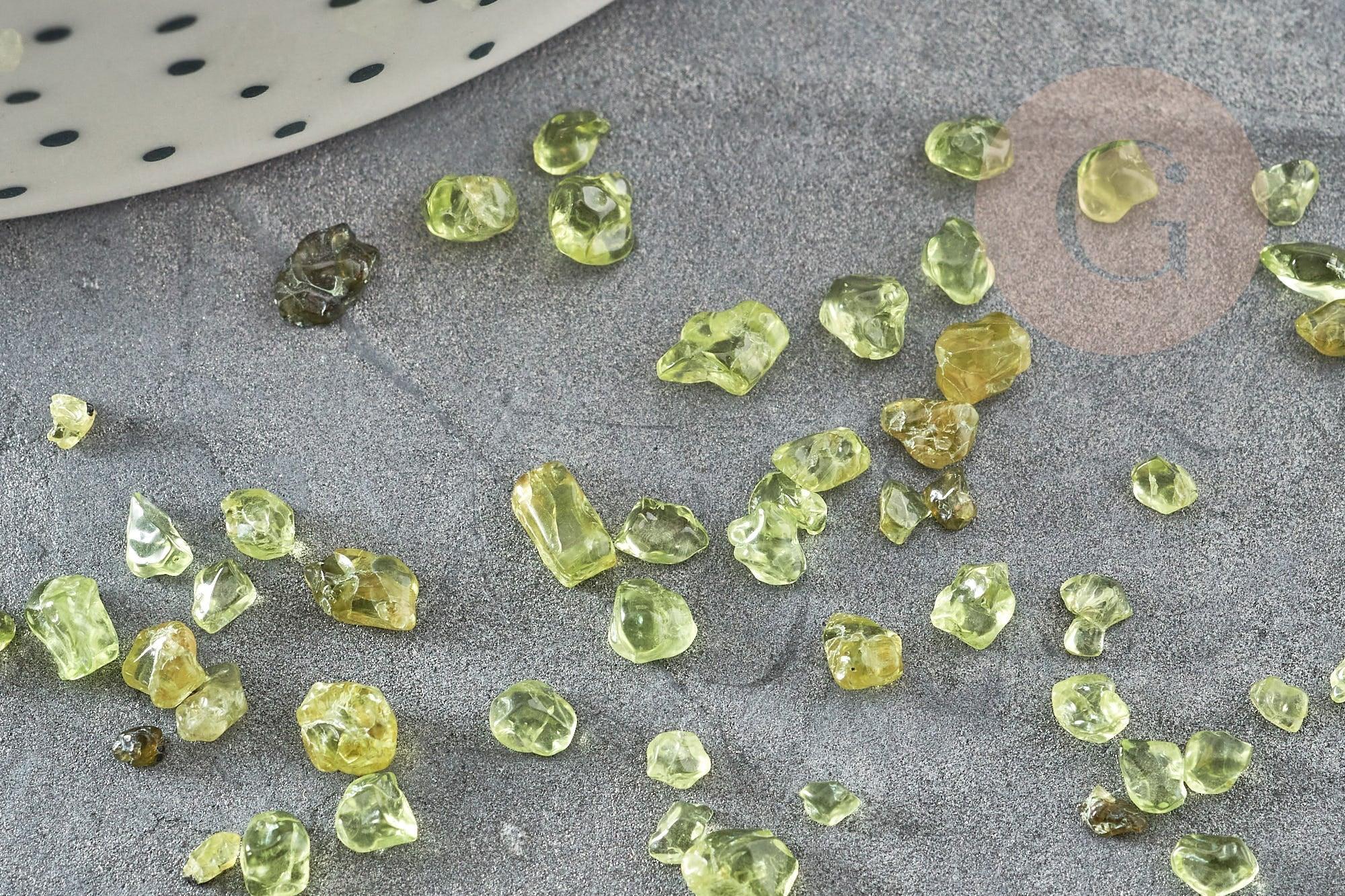 Sable chips pierre quartz olive vert 2-6mm non percé, x20gr (G3501)