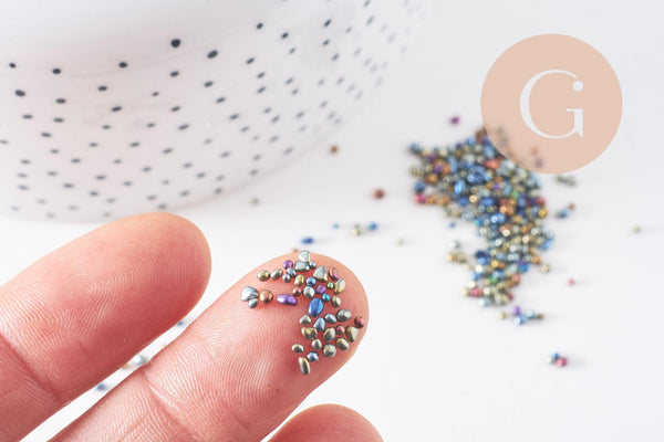 Sable verre multicolore irisé chips mineral 1-4mm non percé, x10gr (G1936)