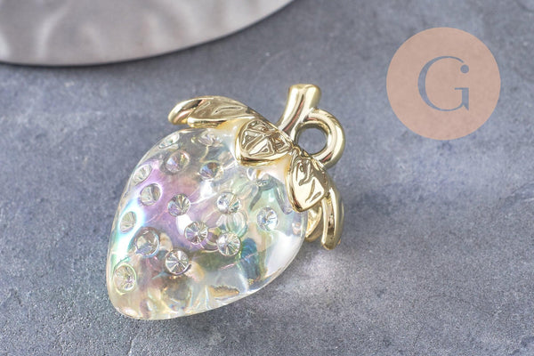 breloque fraise résine transparent laiton doré 28.5mm, x1 (G10411)