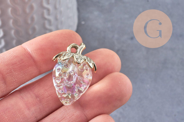 breloque fraise résine transparent laiton doré 28.5mm, x1 (G10411)
