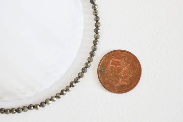 perles pyrite facettée, perles pyrite, fabrication bijoux, pyrite naturelle, création bijoux, 2mm, fil de 40cm G5489