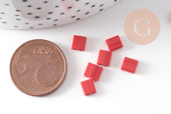 perles rocaille verre rectangle rouge, perle carré création bracelet, perle tila,4.5mm,2 trous, x50 (G5484)