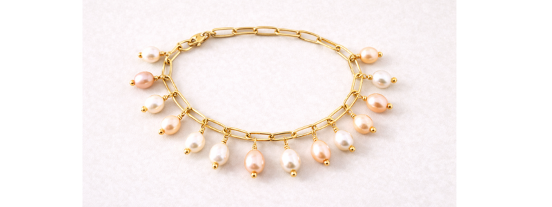 Tutoriel : créer un bracelet charms avec perle d’eau douce
