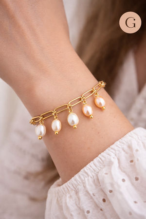 Tutorial: cómo hacer una pulsera con charms y perla de agua dulce