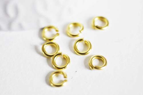 Anillos, fianzas de latón en bruto.