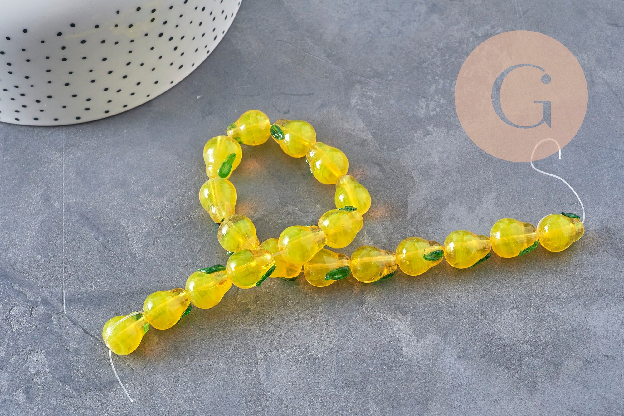 Perles Poire fruit verre tchèque artisanal 14mm, x1 fil de 28cm (G11021)
