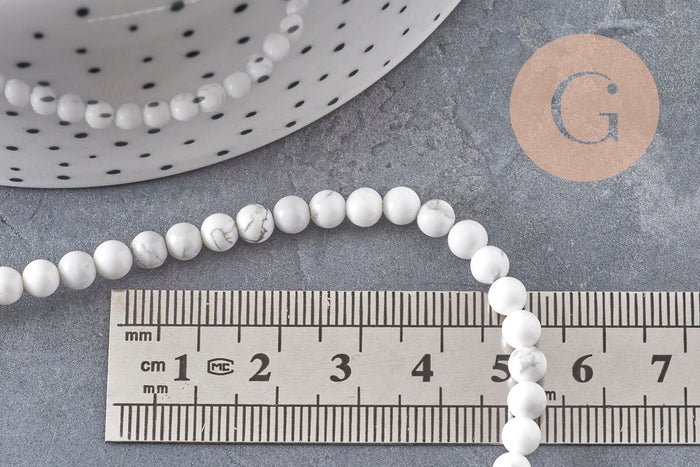 Perle ronde howlite blanche naturelle 4mm, x1 fil de 38cm (G11091)