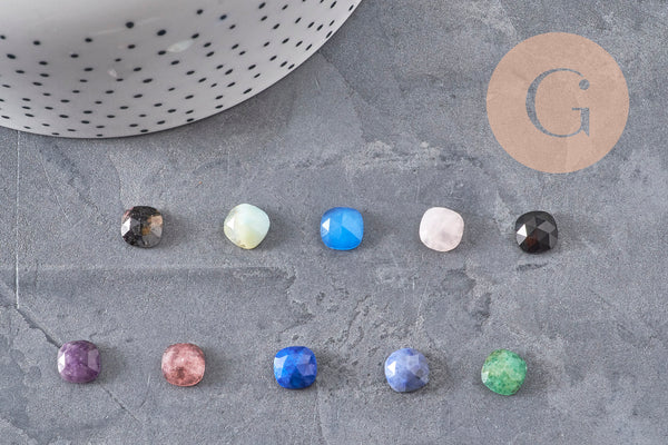 Cabochon carré pierre naturelle 8x8mm, x1 (G11155)