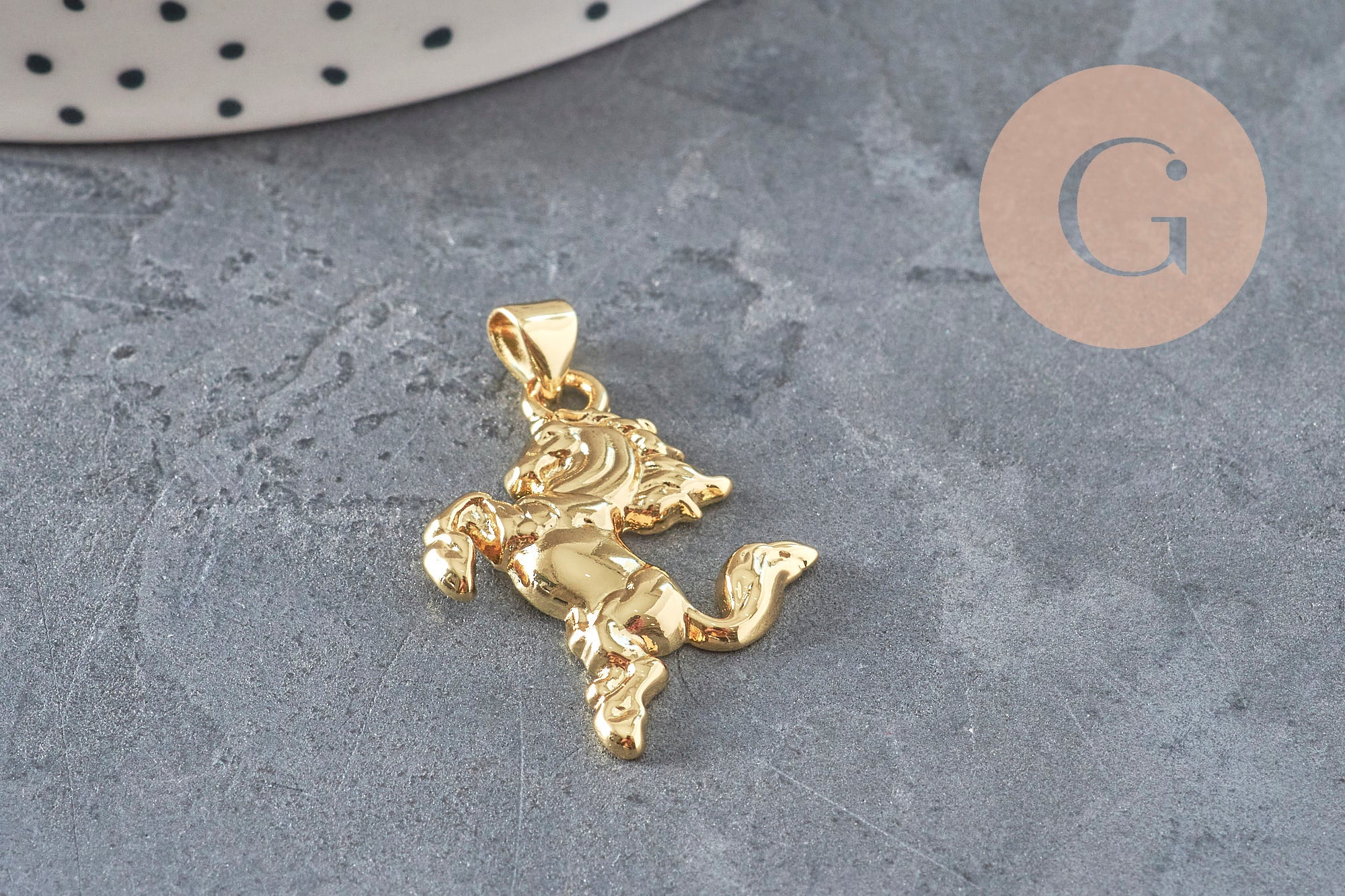 18k gold 22mm rearing horse charm, x1 VALID