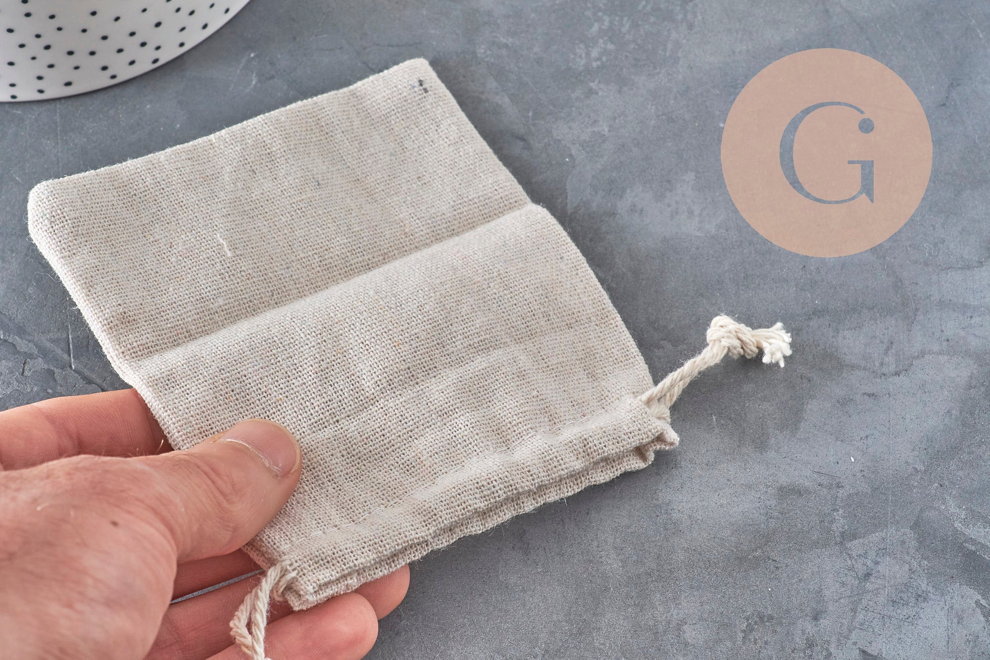 White ecru cotton jewelry pouch 12cm, x1 (G2376)