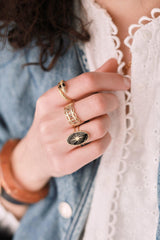 Bague réglable large chevron acier inoxydable doré 304 émail noir Taille 54, x1 (G7040)