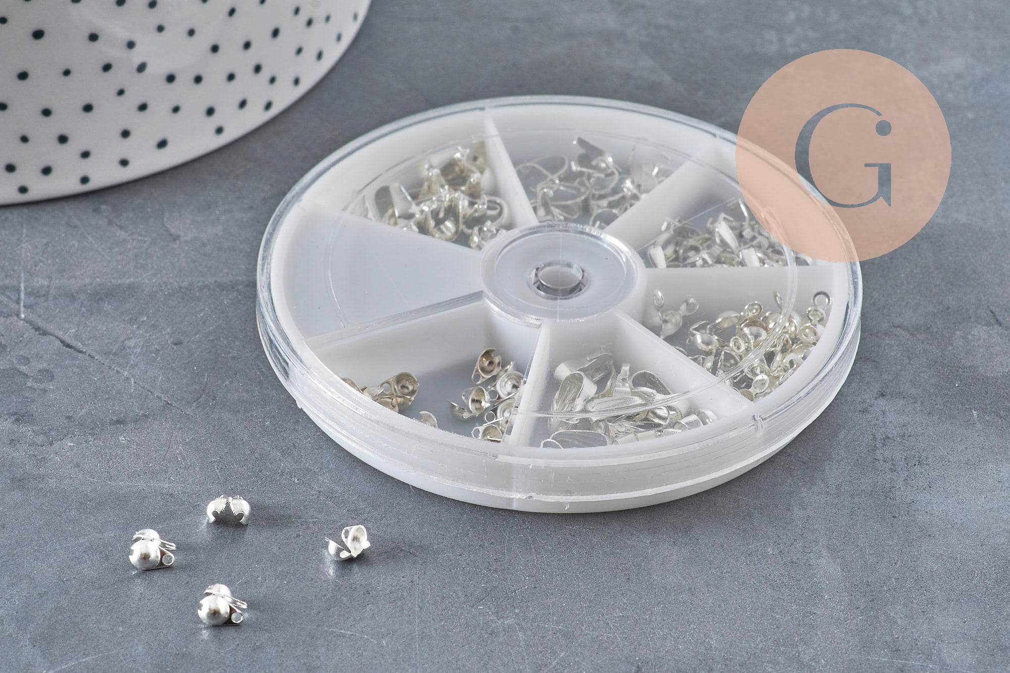 Cajas de 120 colgantes y fornituras de acero inoxidable 304 plateado, x1 (G11238)