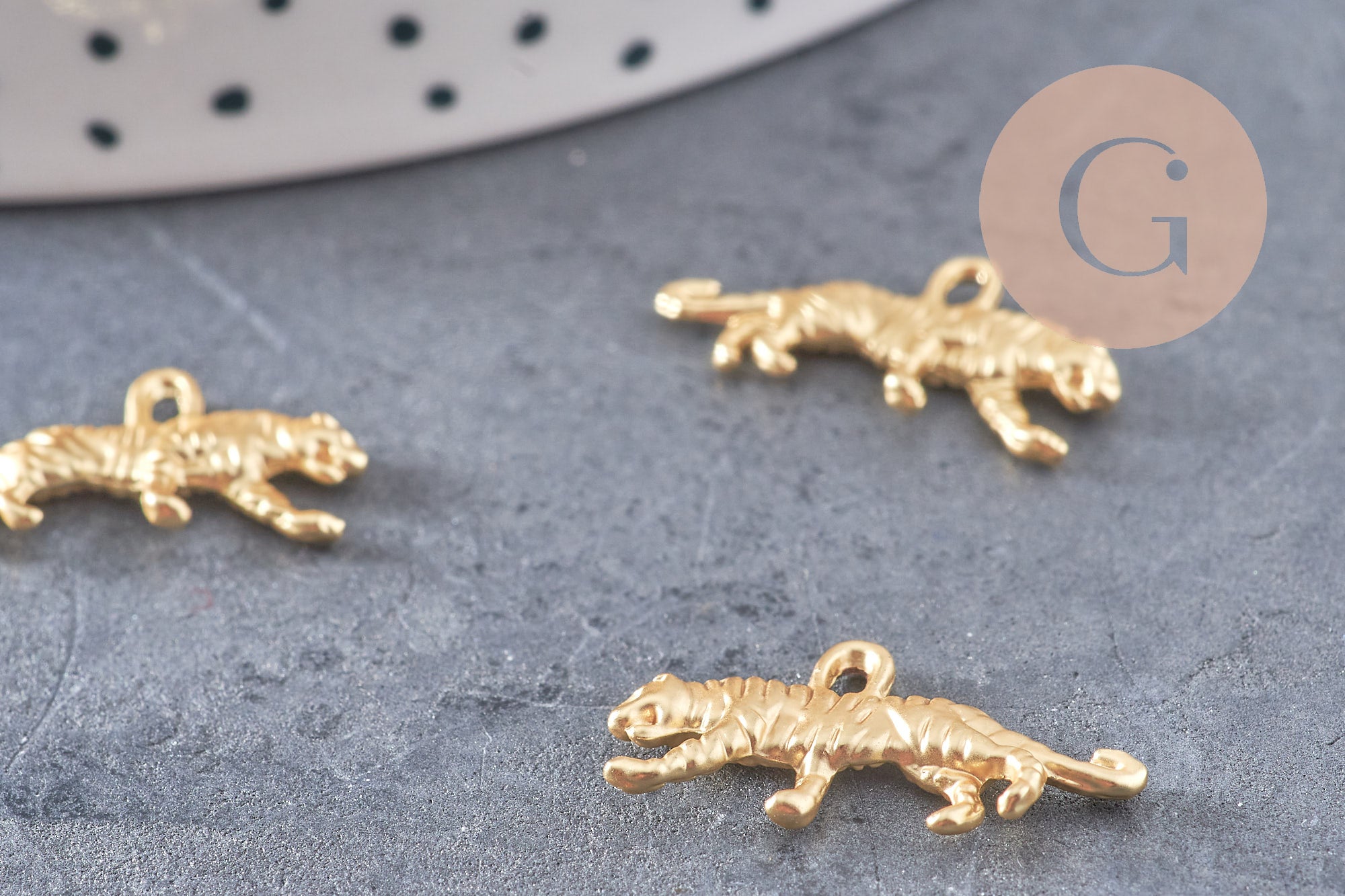 Breloque tigre zamac doré 18k 16mm x2 (G5661)