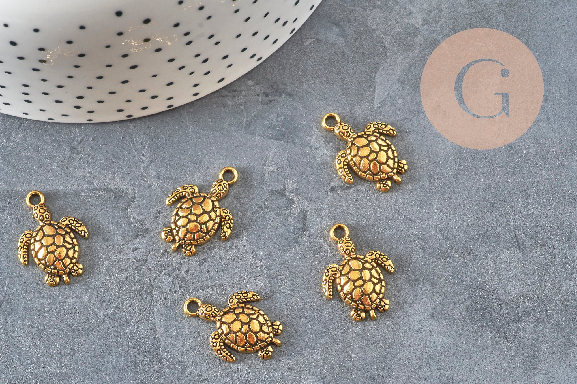 Gold-plated zamak turtle charm 23mm, x5 (G11229)