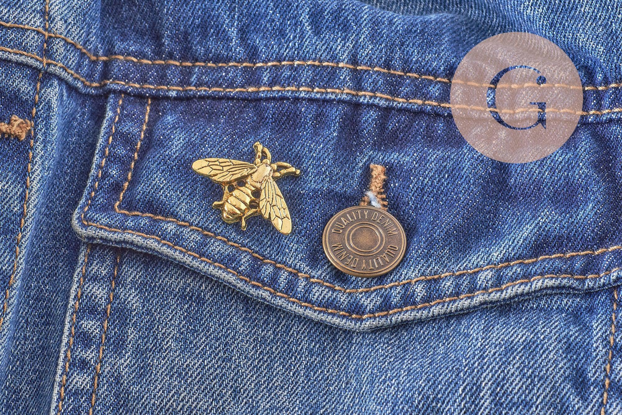 Broche abeille zamac doré vieilli 26mm, x1 (G10170)