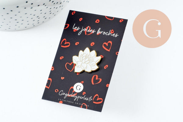 Broche pins Fleurs Lotus blanc zamac doré émail 25mm,broche dorée, décoration veste, x1 (G9744)