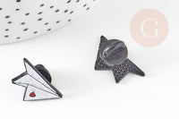 Broche pins avion en papier coeur émaillé blanc rouge 22.5mm,broche customisation vêtement x1 (G9299)