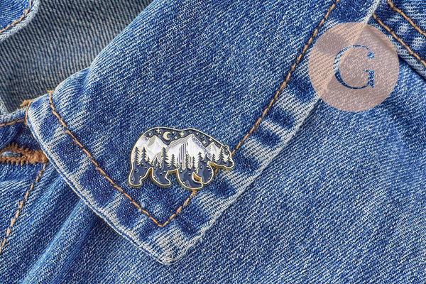 Broche pins ours motif montagne dorée émail noir 28.5mm,x1 (G5538)